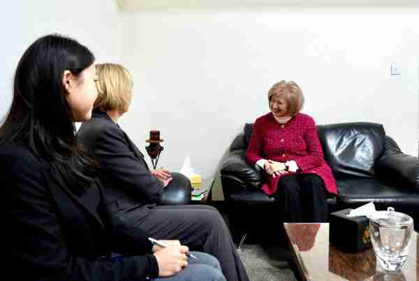 رئيسا الثقافة والزراعة في مجلس الأعيان يلتقيان السفيرة الأسترالية