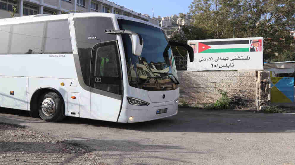 وصول طواقم مستشفى الميدان الأردني نابلس /10