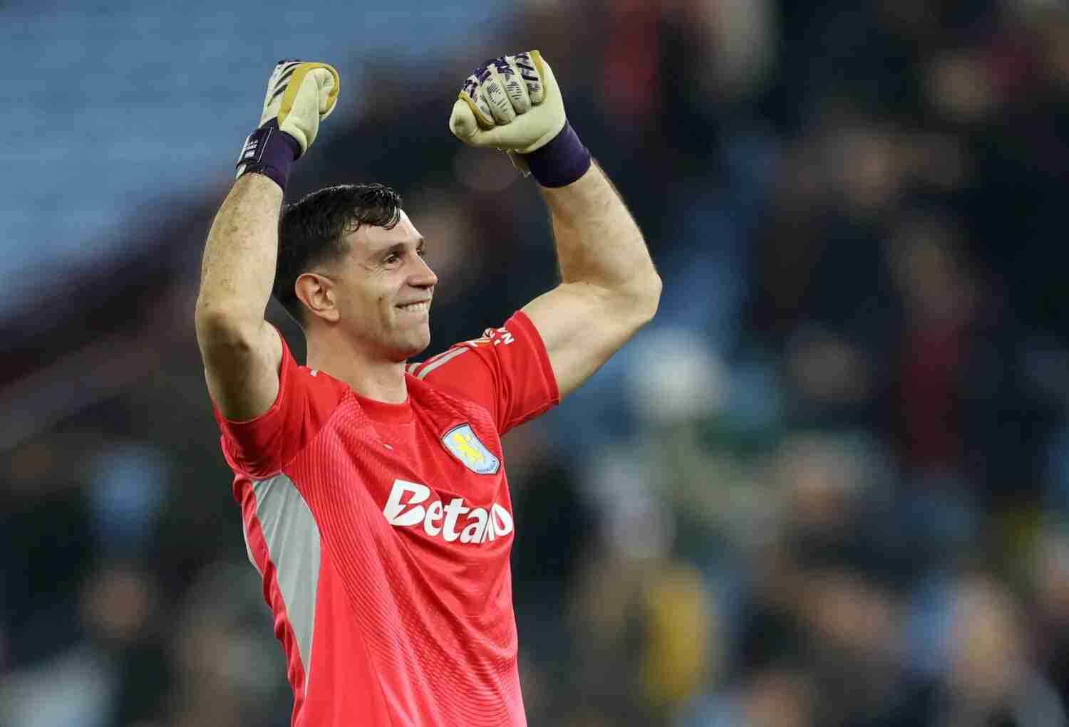 يوروبا ليغ: أستون فيلا يتأهل إلى ربع النهائي وروما يودع