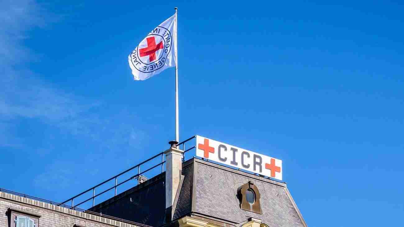 الصليب الأحمر يحذر من اقتراب حرب إيران من نقطة اللاعودة