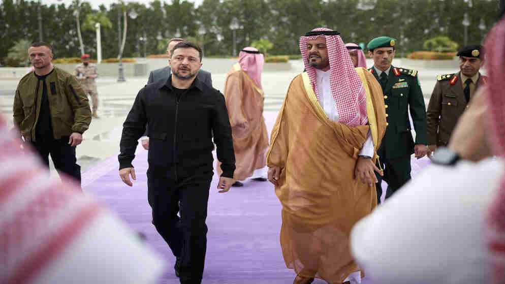 زيلينسكي: توقيع اتفاقية تعاون دفاعي بين أوكرانيا والسعودية
