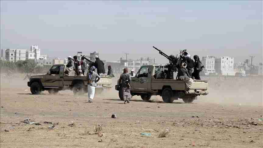 الحوثيون يهددون بدخولهم الحرب إذا استمر التصعيد