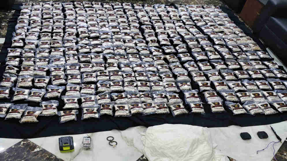 الجيش يحبط تهريب كمية كبيرة من المواد المخدرة بواسطة بالونات