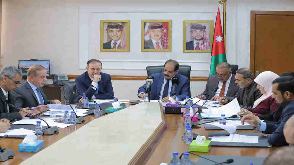 القانونية النيابية تناقش مشروع قانون معدل الأحوال المدنية