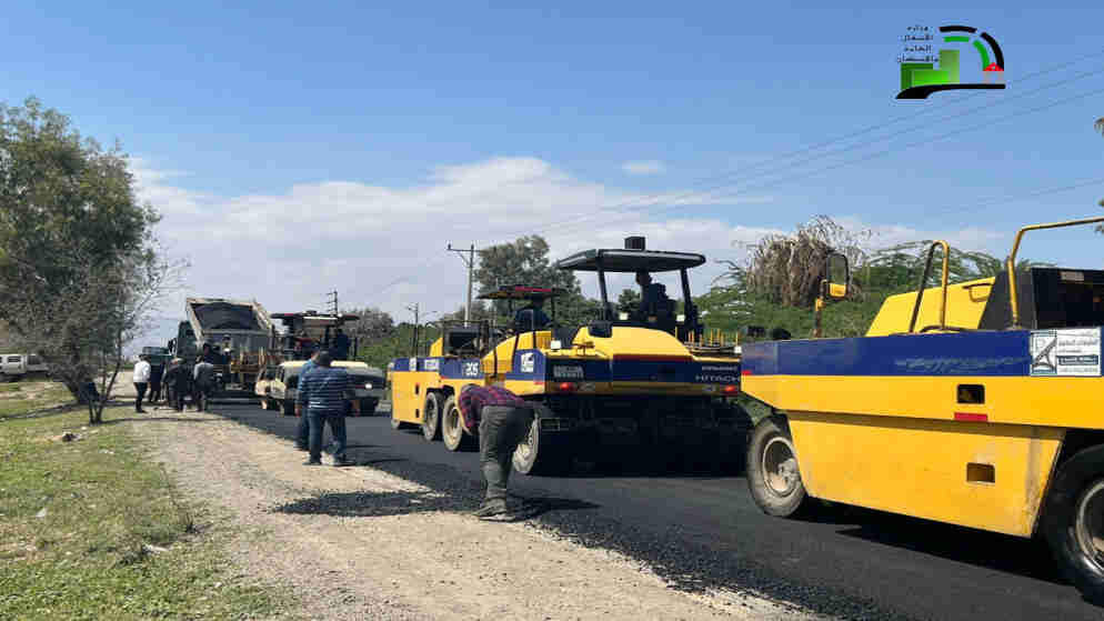 بدء صيانة طريق السكنة باتجاه الشونة والكرامة