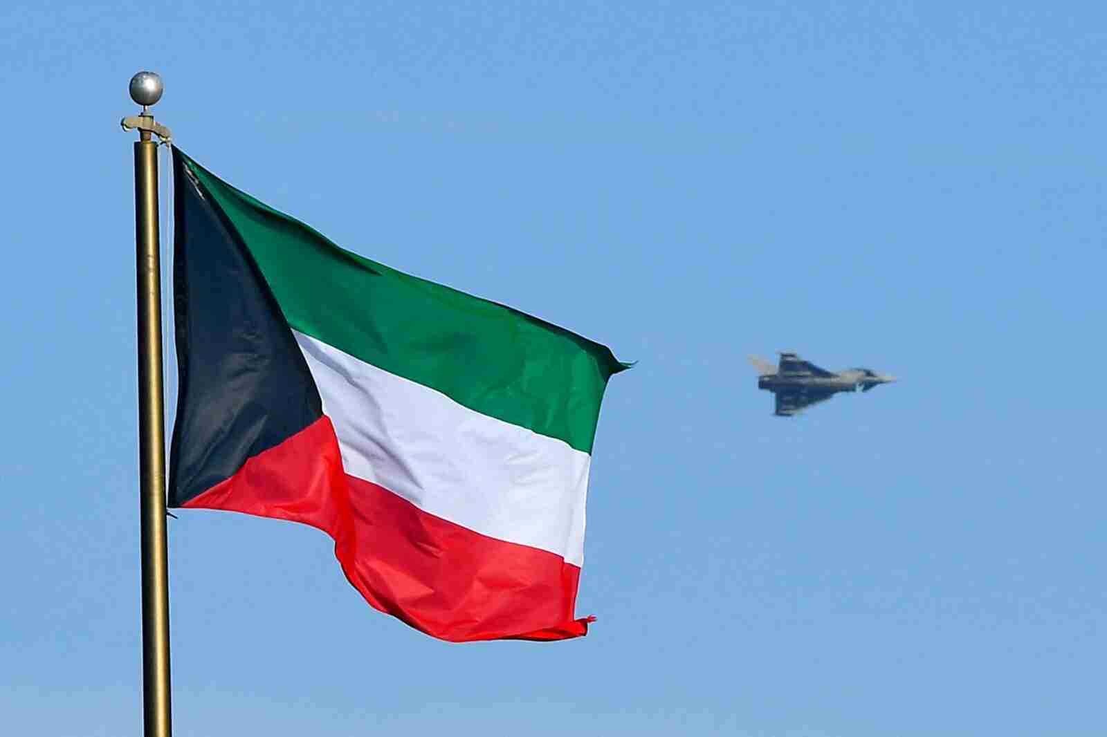 استهداف مصفاة ميناء الأحمدي في الكويت بمسيّرات واندلاع حرائق