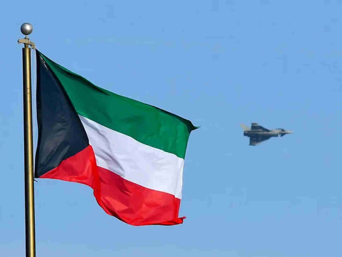 الكويت تعلن التصدي لهجمات صاروخية وطائرات مسيرة