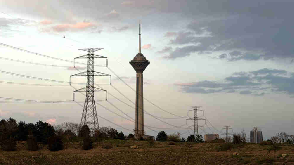 5 قتلى بضربات إسرائيلية أميركية على موقع للصناعات البتروكيميائية في إيران