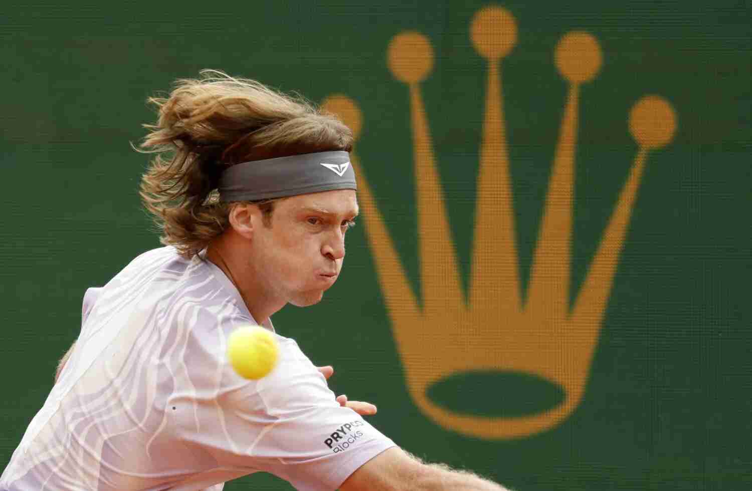 دورة مونت كارلو: تقدُّم روبليف وخروج خاشانوف