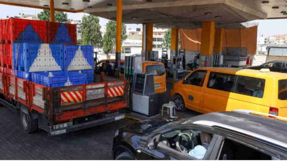 وزير الاقتصاد الفلسطيني: ارتفاع أسعار السولار بأكثر من 40% في ظل الحرب