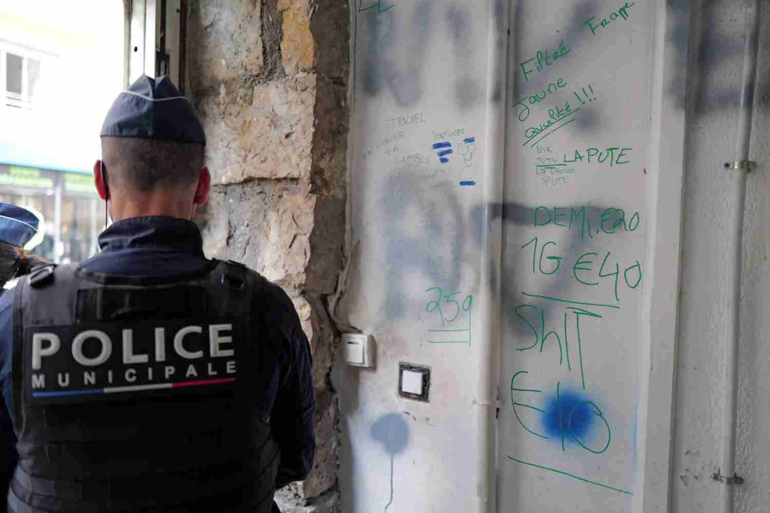 تلميذ يطعن زميلته داخل مدرسة في غرب فرنسا