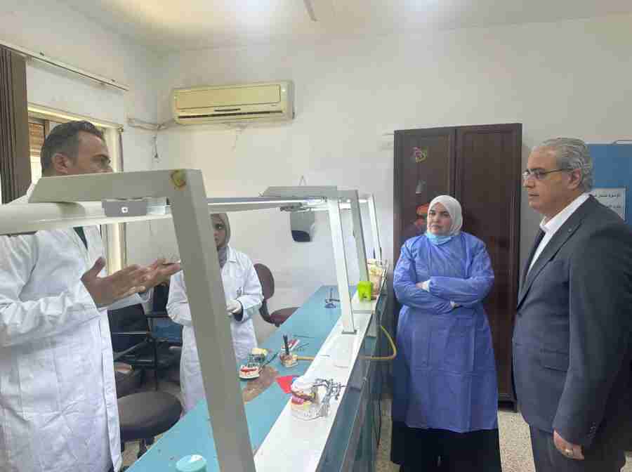 وزير الصحة يطّلع على واقع الخدمات الصحية في الطفيلة والكرك