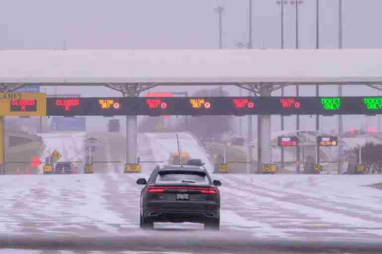 إدارة ترمب توافق على إعلان كوارث كبرى في 7 ولايات بسبب الطقس السيئ