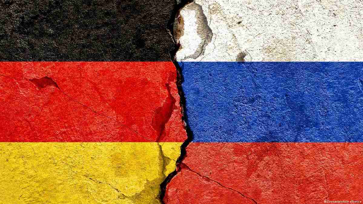 ألمانيا تتهم روسيا باختراق هواتف نواب ومسؤولين حكوميين