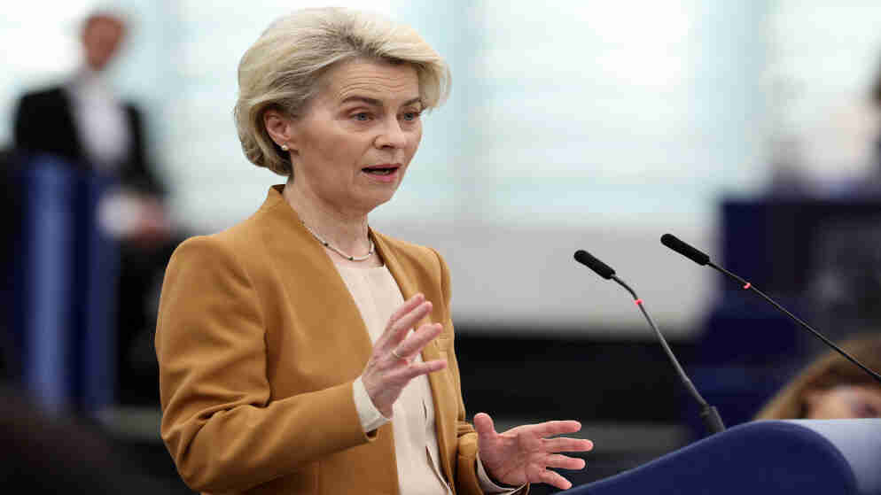 المفوضية الأوروبية: من السابق لأوانه تخفيف العقوبات المفروضة على إيران