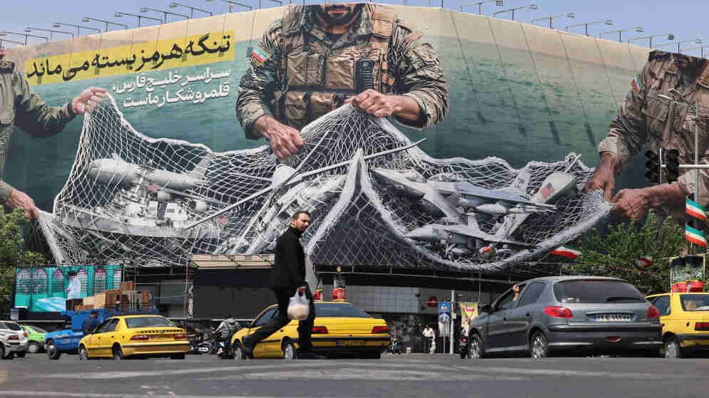 إيران تتوعد برد مؤلم إذا استأنفت الولايات المتحدة الهجمات