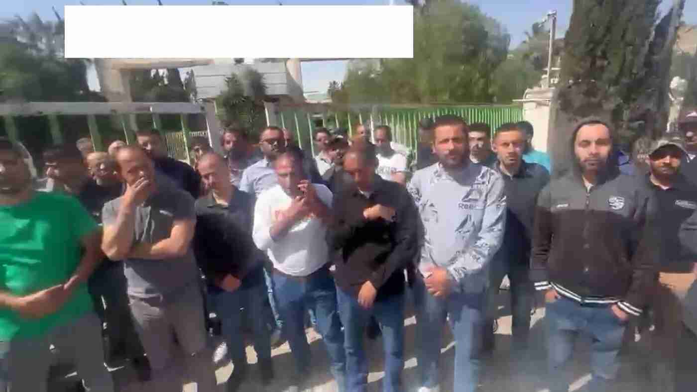 مالك شركة ألبان كبرى يغادر الأردن ويترك مئات الموظفين بدون رواتب