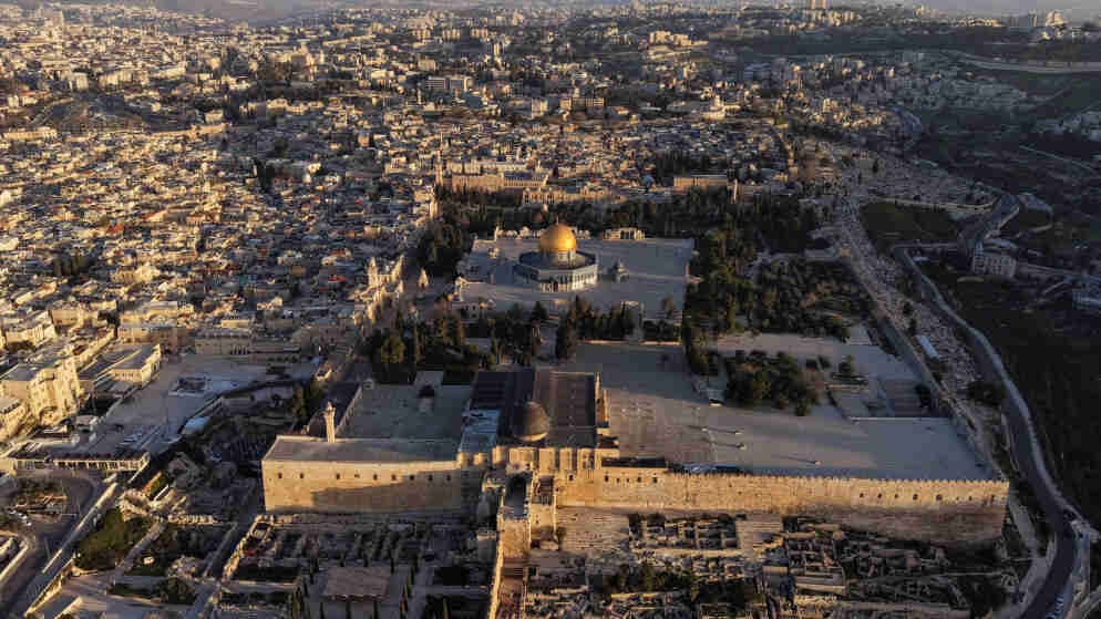 البرغوثي يحذر من تصعيد إسرائيلي في المسجد الأقصى