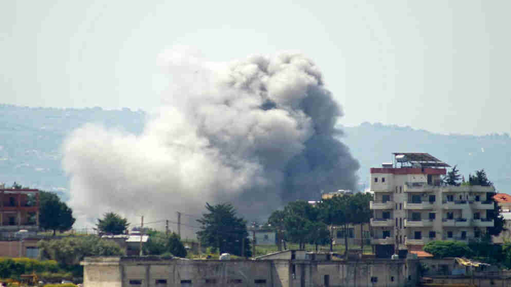 استشهاد 7 أشخاص بينهم طفلة في غارة إسرائيلية على جنوب لبنان