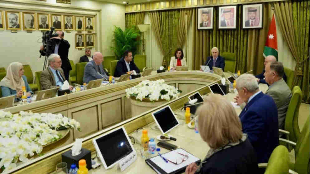 تربوية الأعيان تبحث توظيف الذكاء الاصطناعي في تطوير المرافق العامة