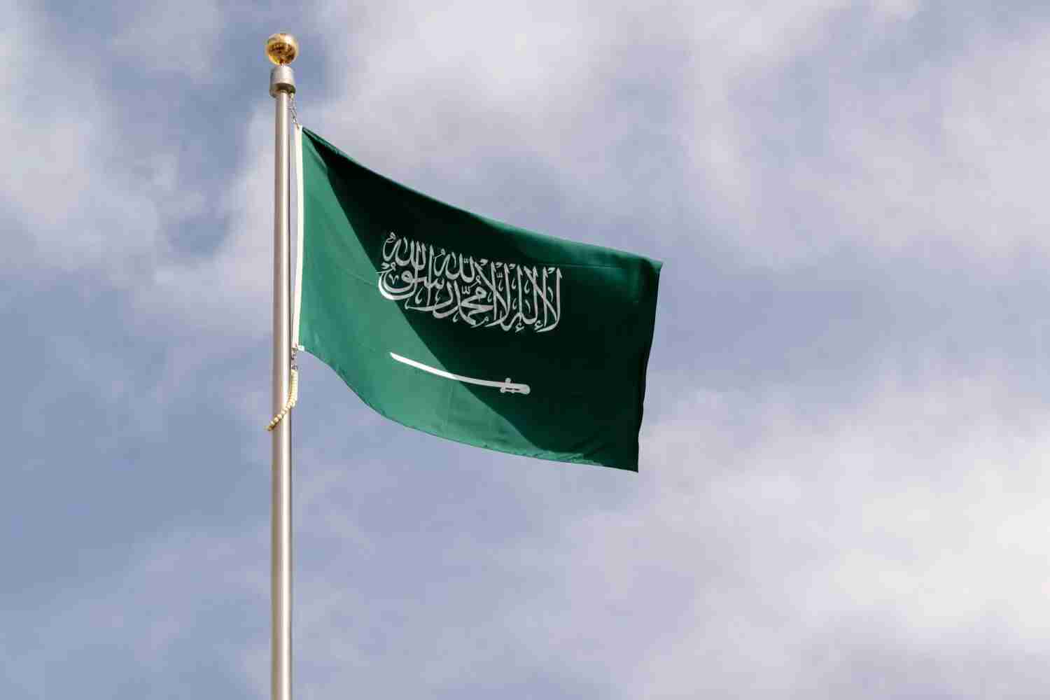 تشديد سعودي على عودة هرمز إلى ما قبل 28 فبراير