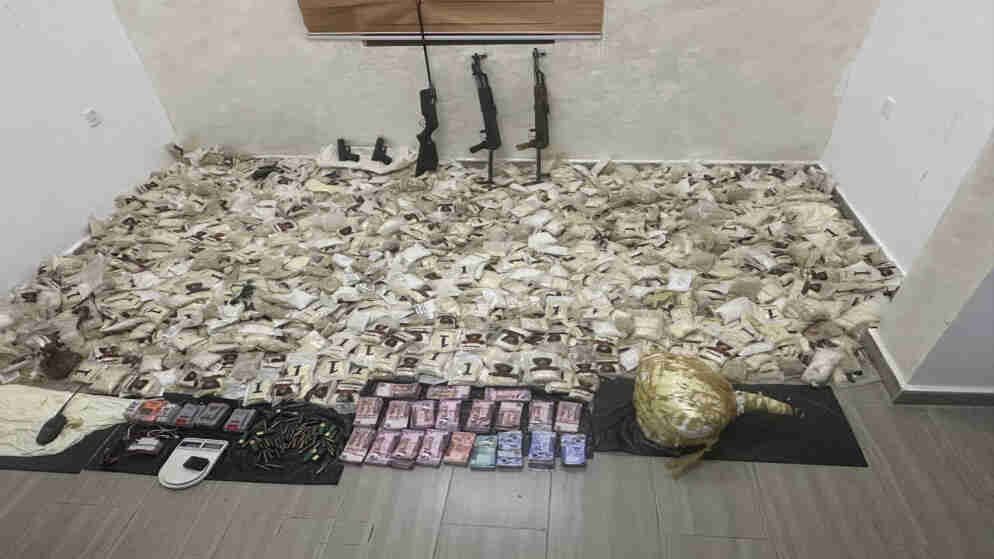 القبض على مطلوب خطير من عصابة إقليمية لتهريب المخدرات في الرويشد