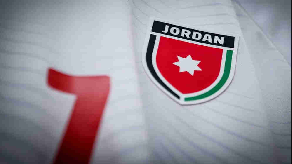 اتحاد كرة القدم: طرح تيشيرت المنتخب الوطني بالأسواق في 23 أيار