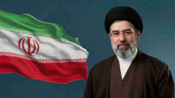 خامنئي يقول إن الولايات المتحدة وإسرائيل تسعيان لزرع الانقسام بين الإيرانيين