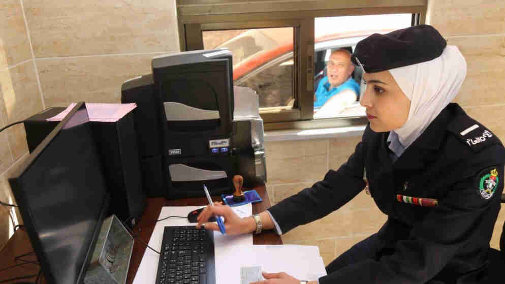 إدارة الترخيص: لا تغيير على رسوم ترخيص وتسجيل سيارات الركوب الكهربائية