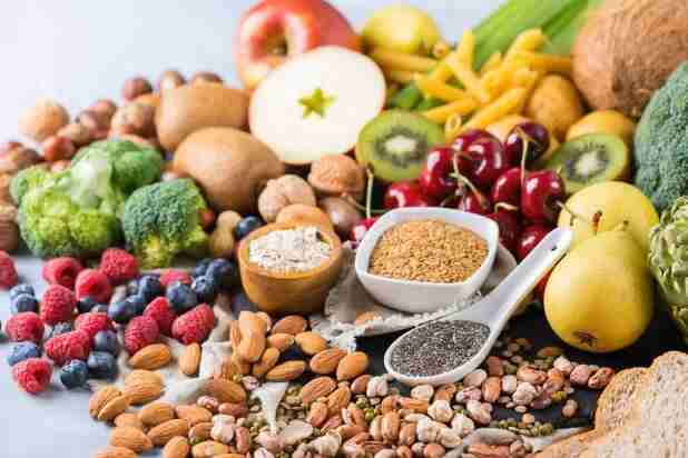 6 أطعمة تعزز صحتك مع التقدم في العمر