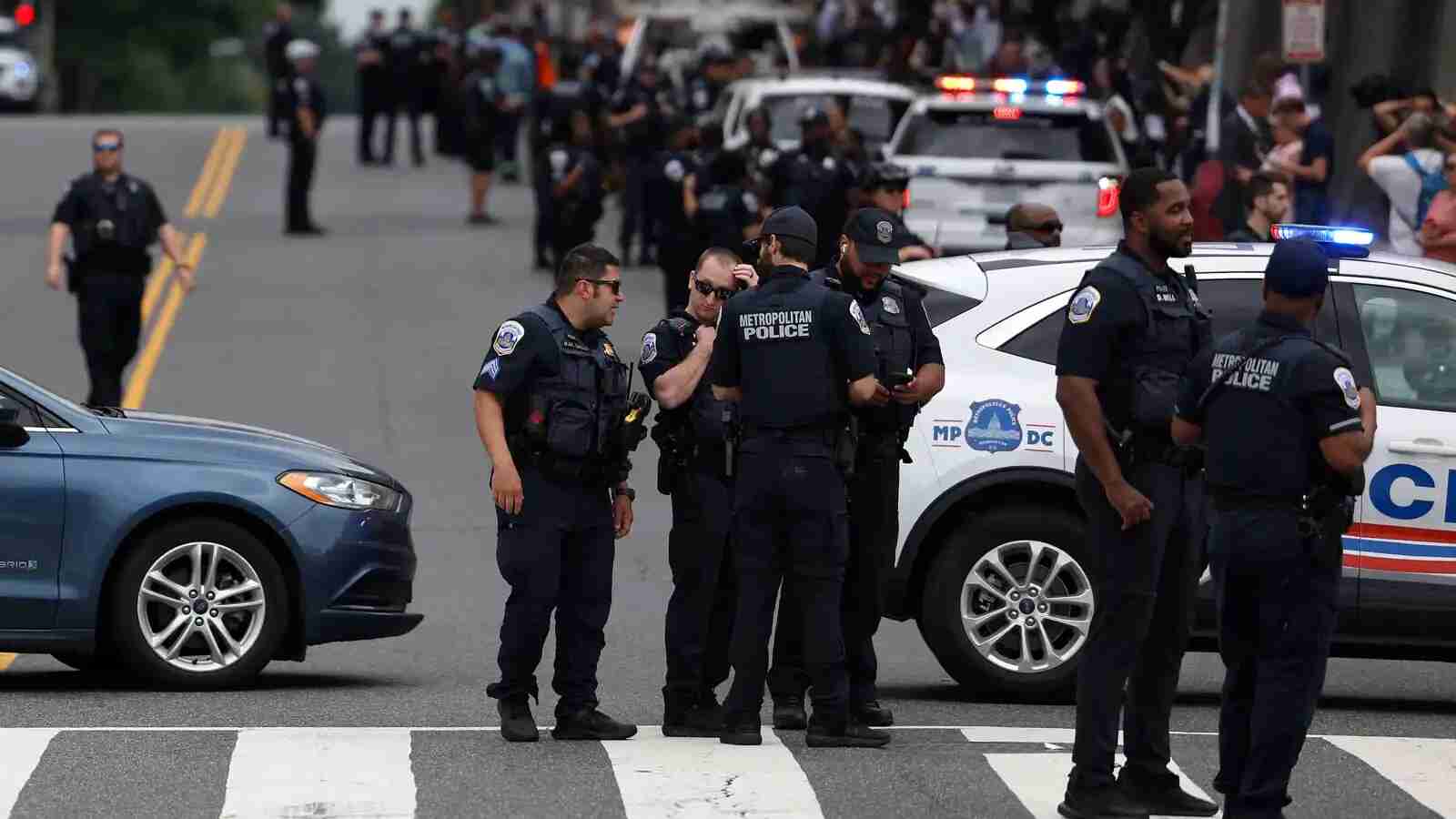 إصابة 13 شخص في شيكاغو بإطلاق نار على حشد عام
