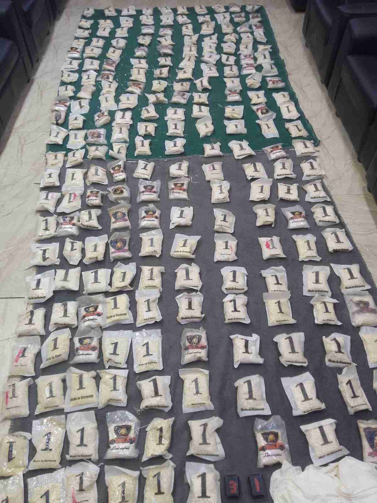المنطقة العسكرية الشرقية تحبط محاولة تهريب مخدرات بوساطة بالونات