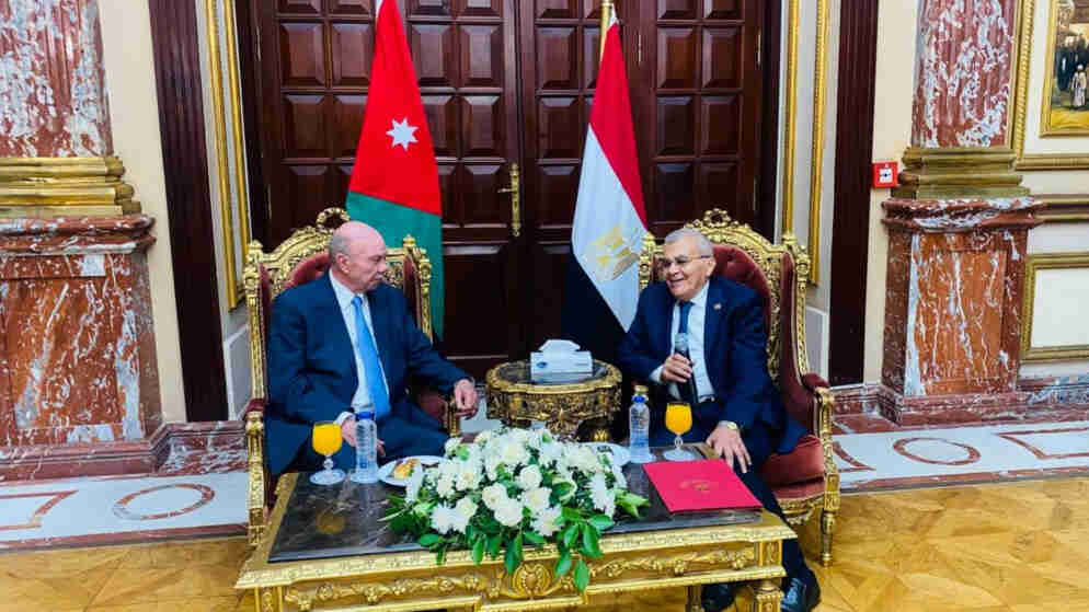 رئيس مجلس الأعيان يثمن مواقف مصر الرافضة للاعتداءات الإيرانية على الأردن