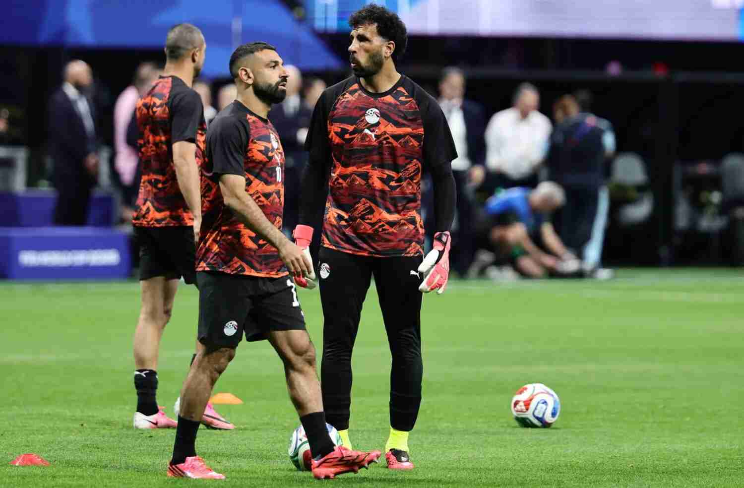 ألفاريز يعود لتشكيلة الأرجنتين ومرموش على مقاعد بدلاء المنتخب المصري