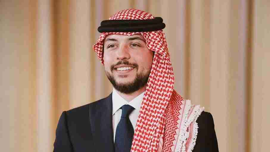 ولي العهد يؤدي اليمين الدستورية نائبا للملك