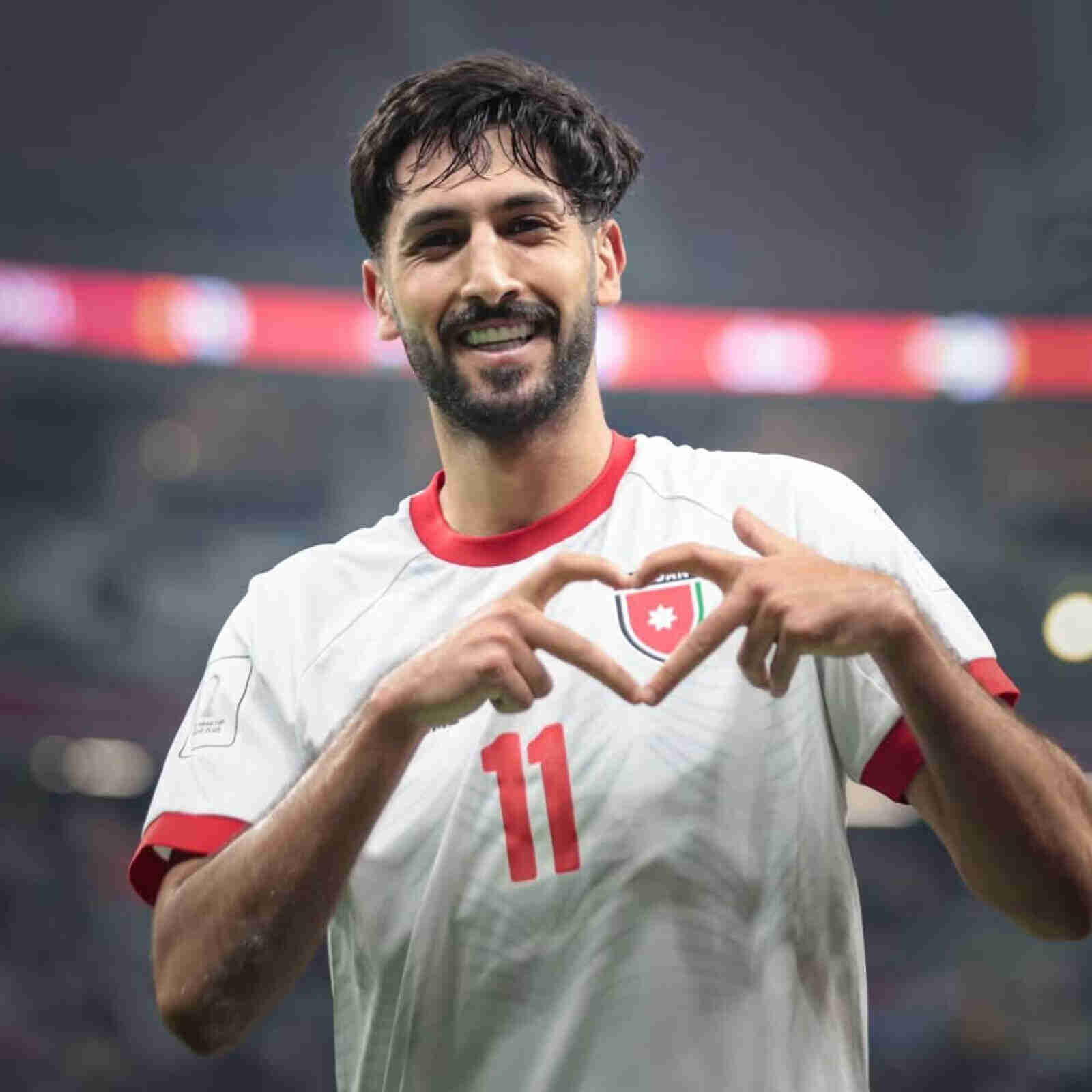 العربي القطري يُعلن رحيل يزن النعيمات عن صفوفه