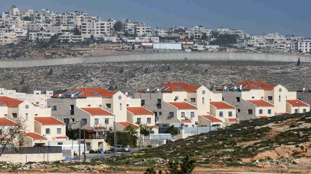 محافظة القدس: تحويل مستوطنة غفعات زئيف إلى مدينة خطوة خطيرة للاستيطان وعزل القدس