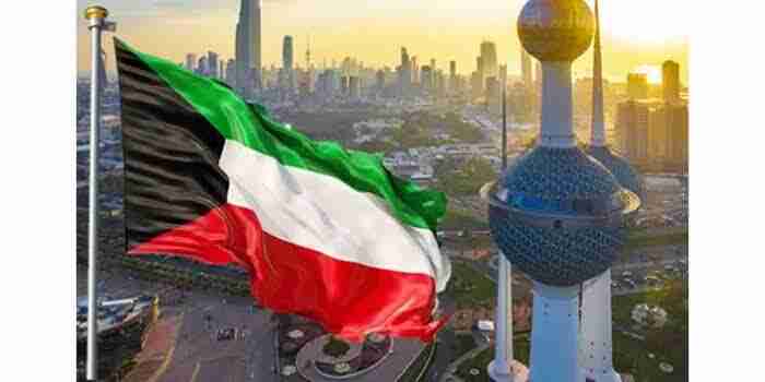 الكويت تستدعي السفير الإيراني احتجاجا على مهاجمة ناقلة في مضيق هرمز