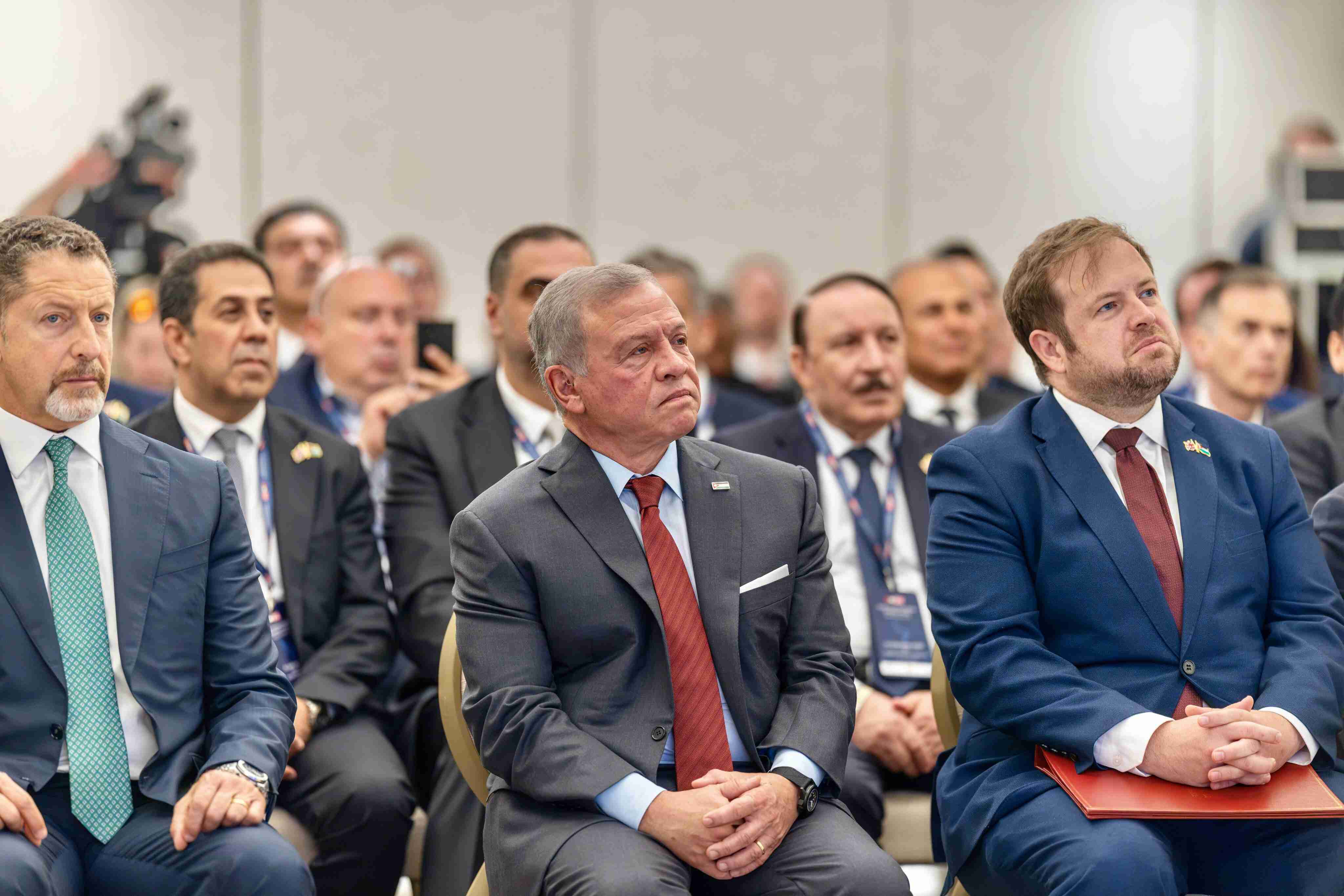 الملك يحضر الجلسة الافتتاحية لملتقى الأعمال الأردني البريطاني في لندن